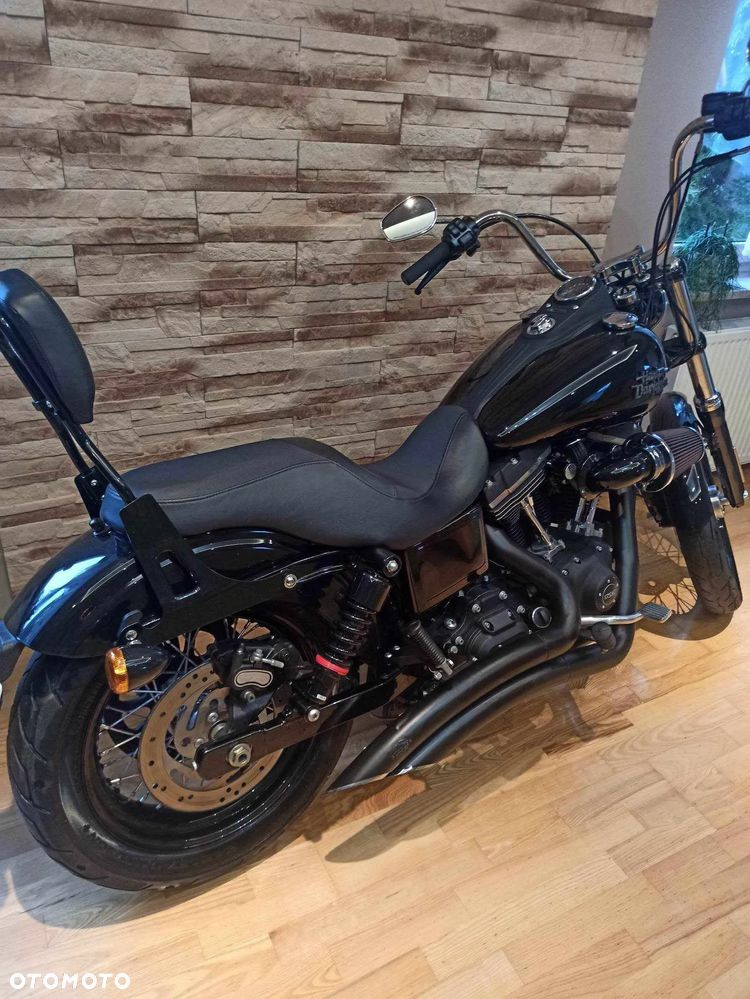 Harley-Davidson Dyna Street Bob - 15