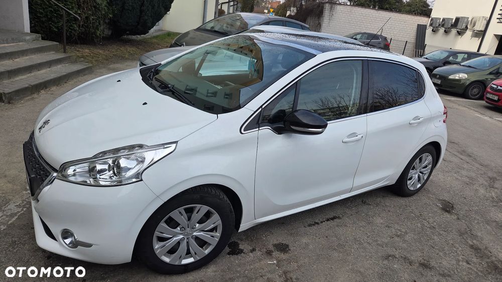 Peugeot 208 82 VTI Allure - 18