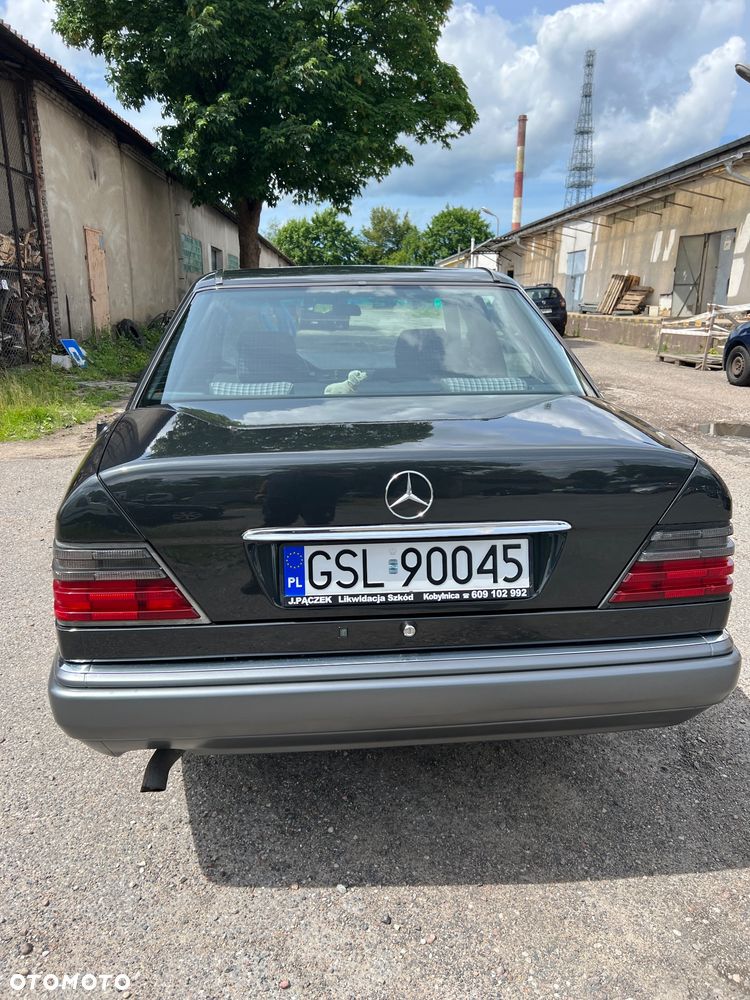 Mercedes-Benz Klasa E - 7