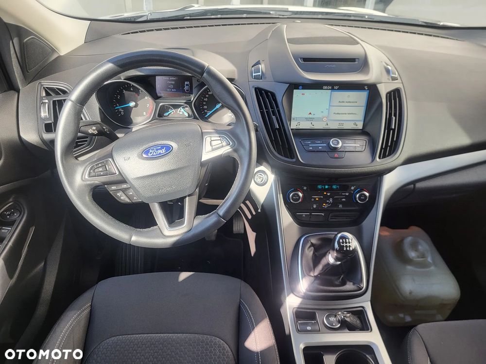 Ford Kuga 1.5 EcoBoost 2x4 Trend - 2