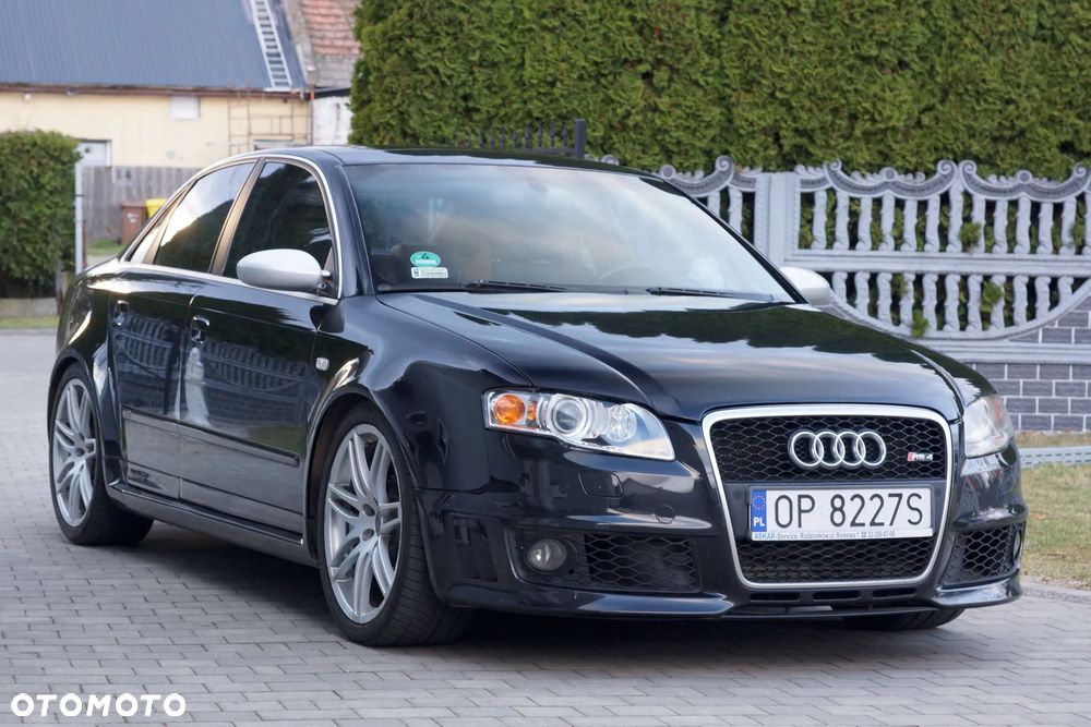 Audi RS4 Limousine - 2