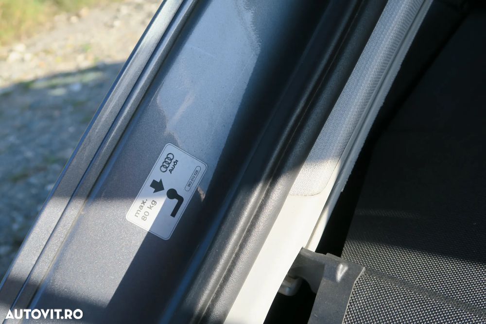 Audi A4 Avant 2.0 TDI quattro Stronic - 2