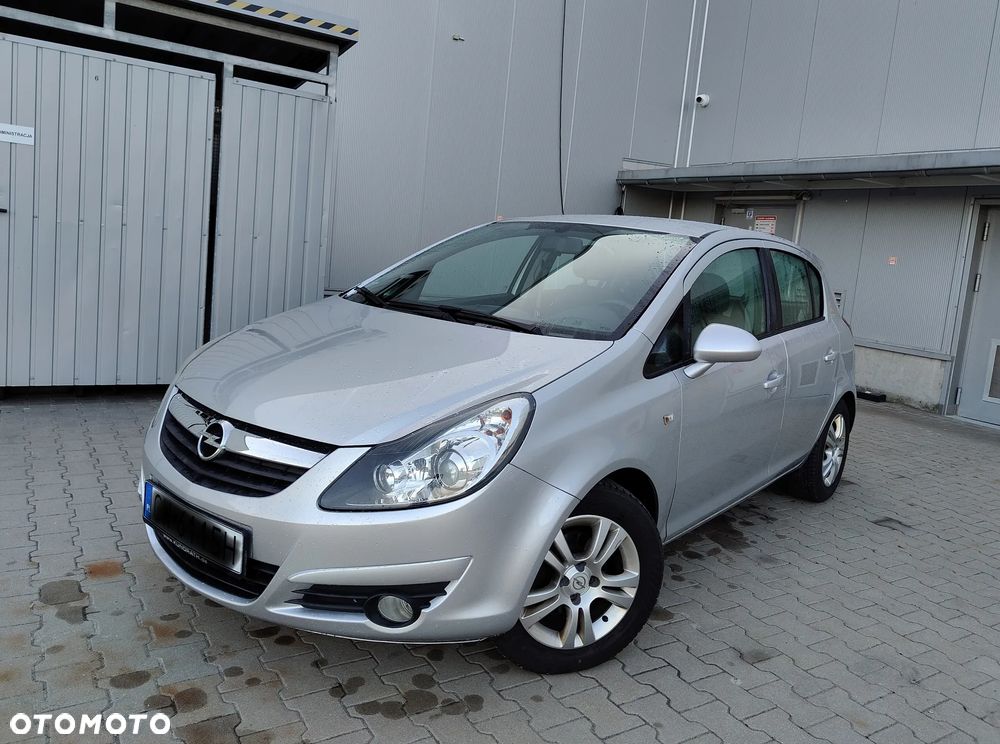 Opel Corsa 1.4 16V Cosmo - 2