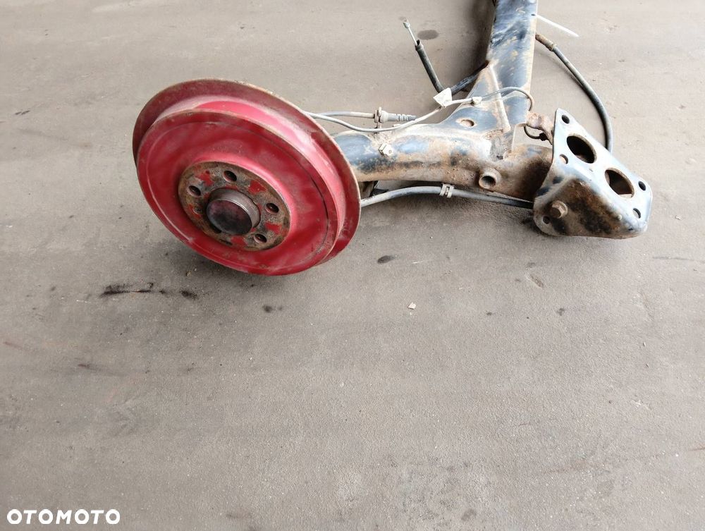 BELKA OŚ ZAWIESZENIA TYŁ BĘBNY Z ABS SKODA OCTAVIA I HB 5D - 4
