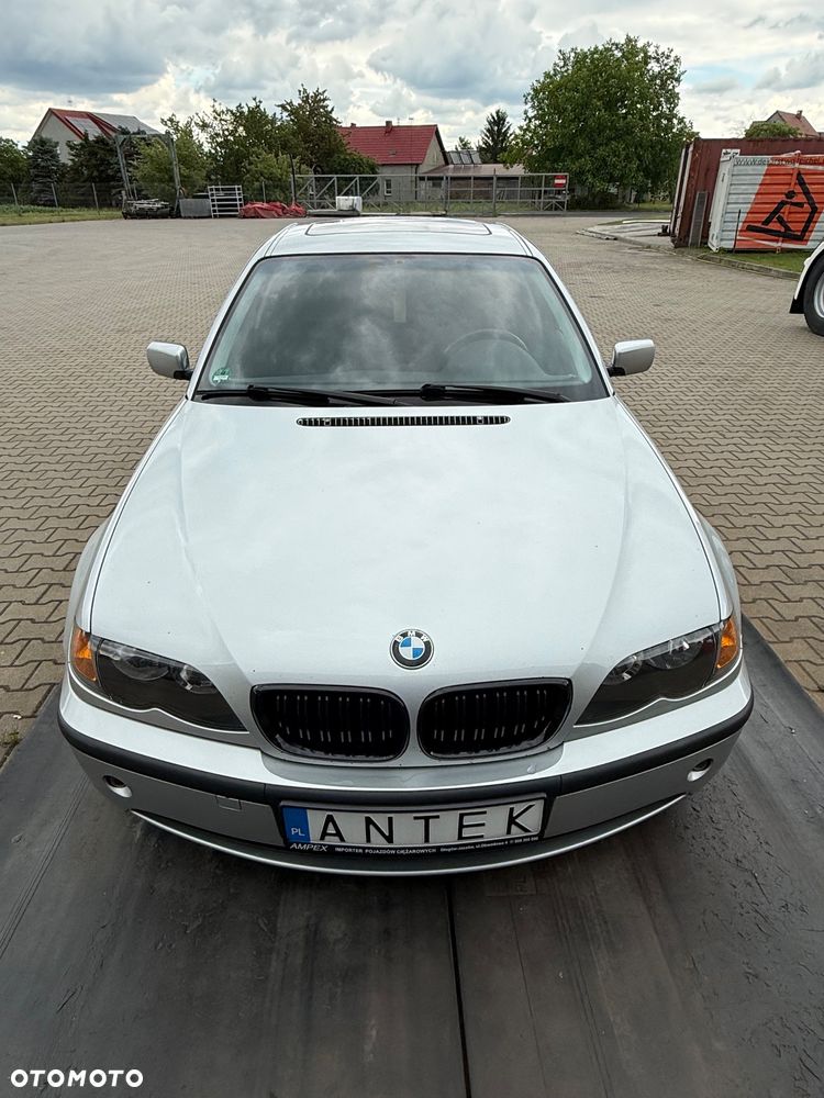 BMW Seria 3 320i - 2
