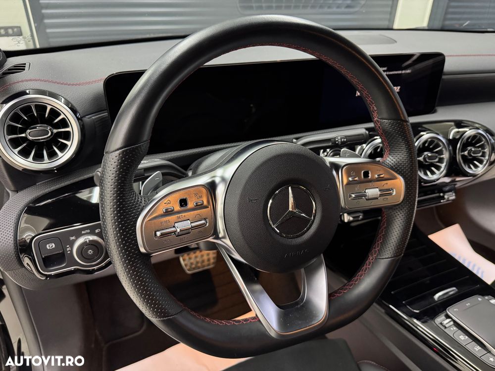 Mercedes-Benz CLA 250 e 8G-DCT AMG Line - 12