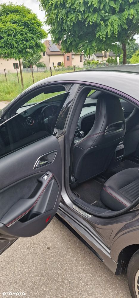 Mercedes-Benz CLA 200 AMG Line - 13