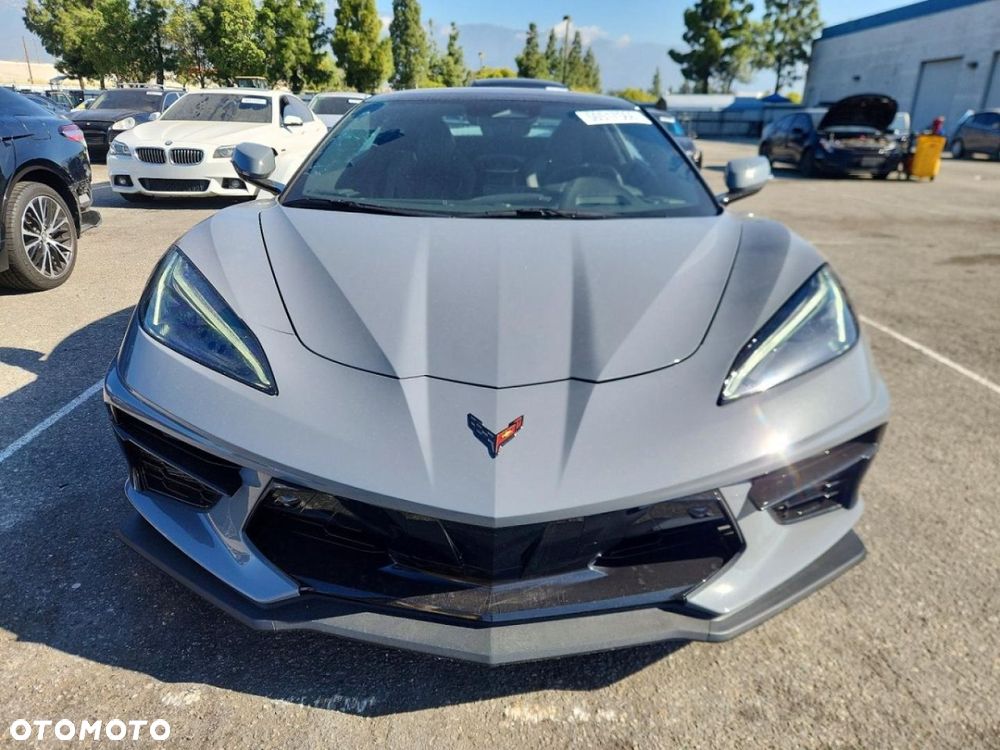 Chevrolet Corvette - 6