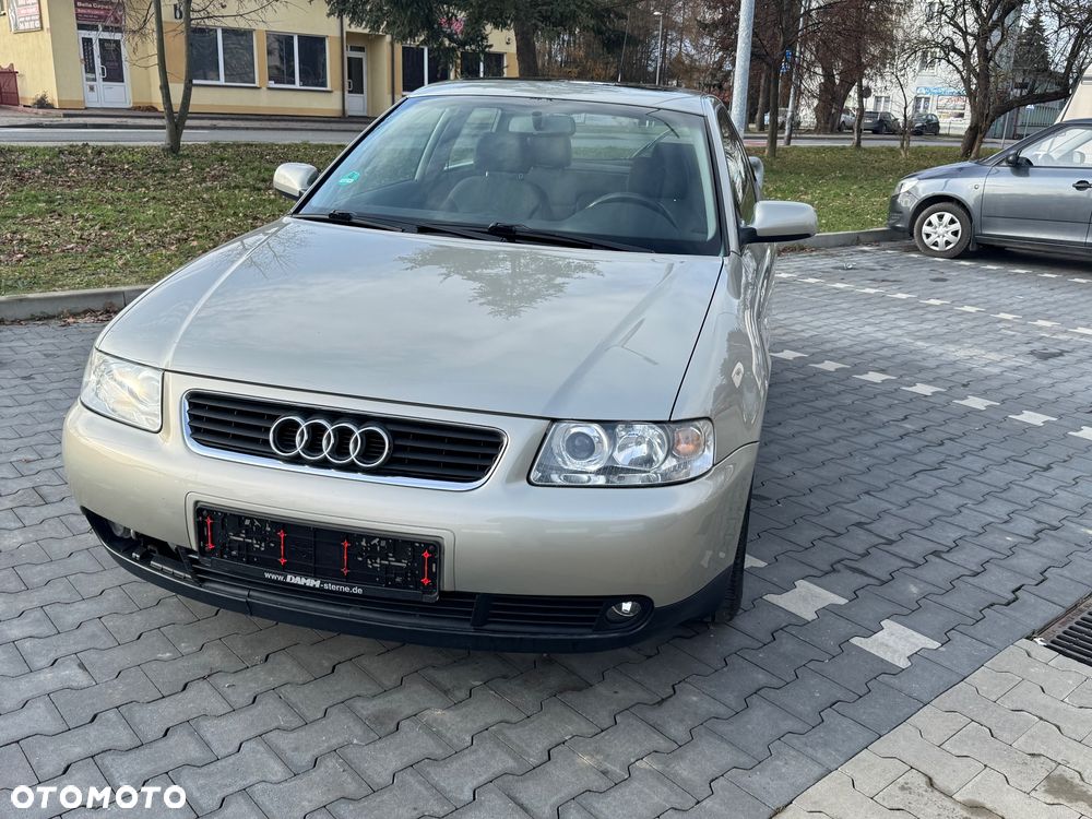 Audi A3 3-drzwiowe 1.6 Ambiente - 2