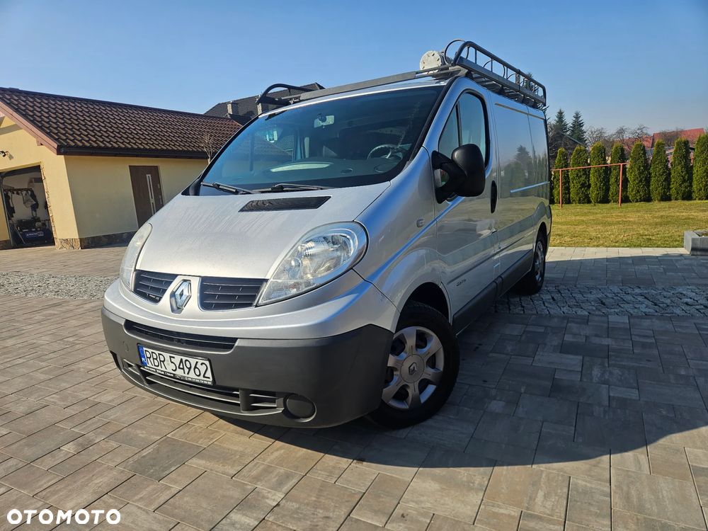 Renault TRAFIC - 1