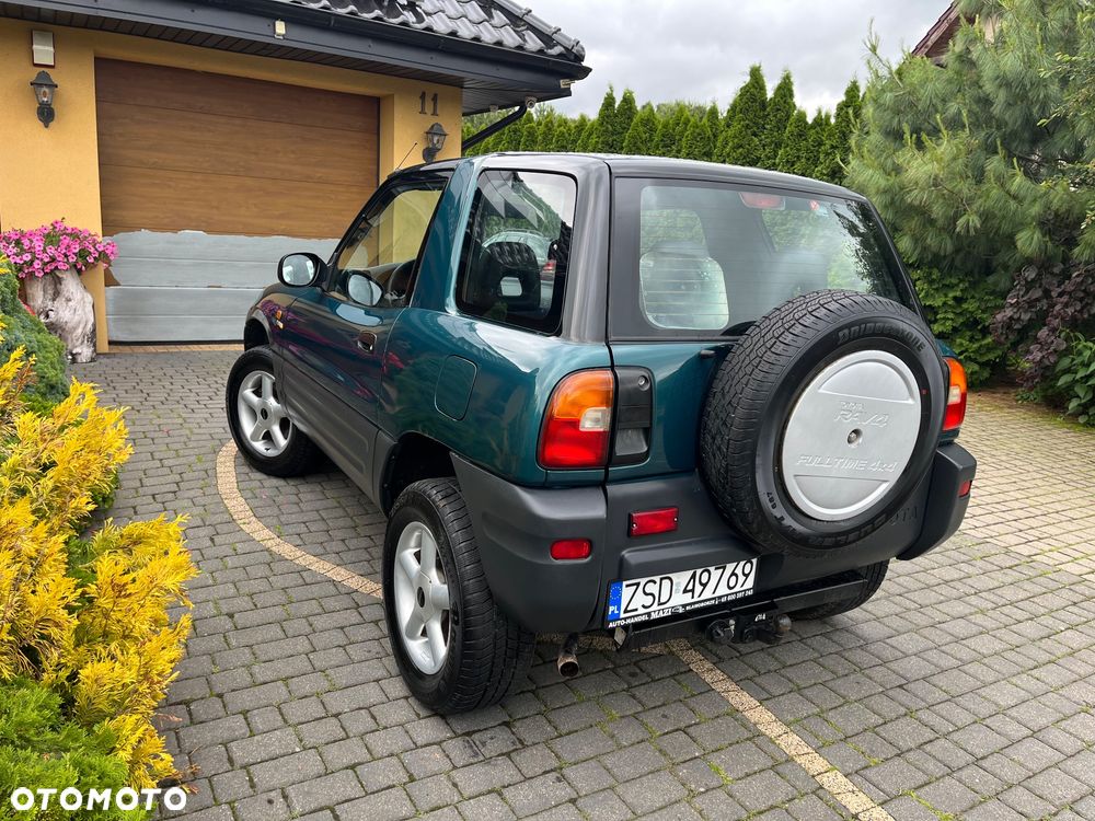 Toyota RAV4 - 21