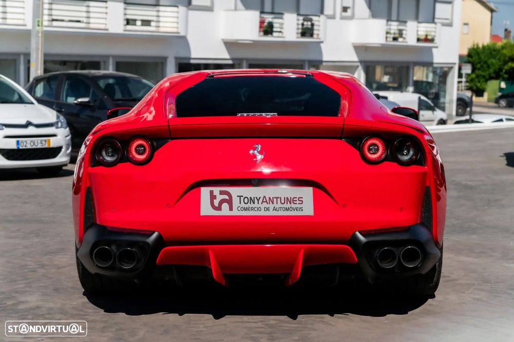 Ferrari 812 Superfast 6.5 V12 - 9