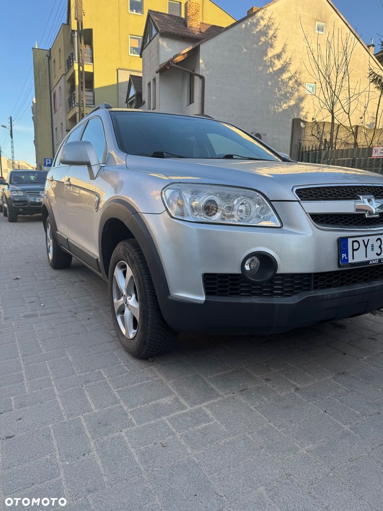 Chevrolet Captiva 2.4 LS - 3