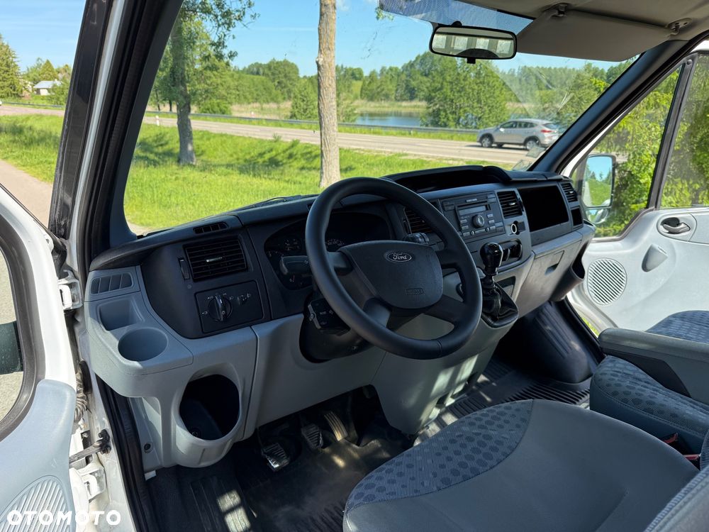 Ford Transit - 15