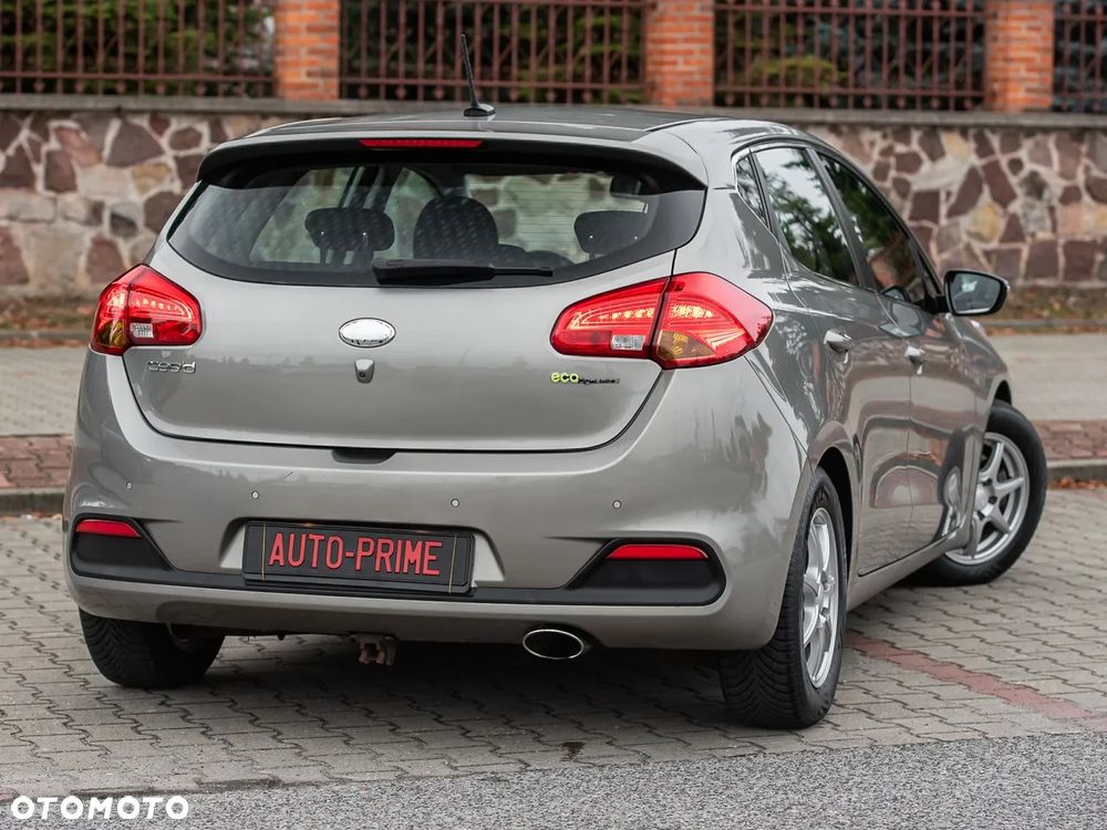 Kia Ceed 1.6 GDI Business Line - 13