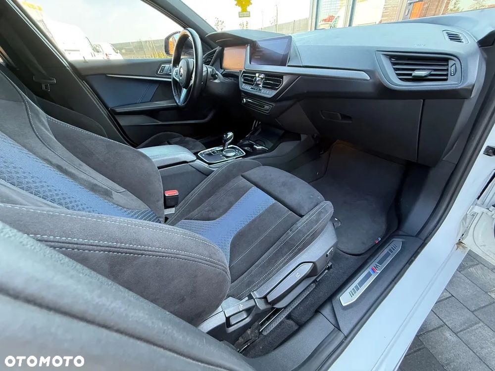 BMW Seria 1 118i M Sport - 16
