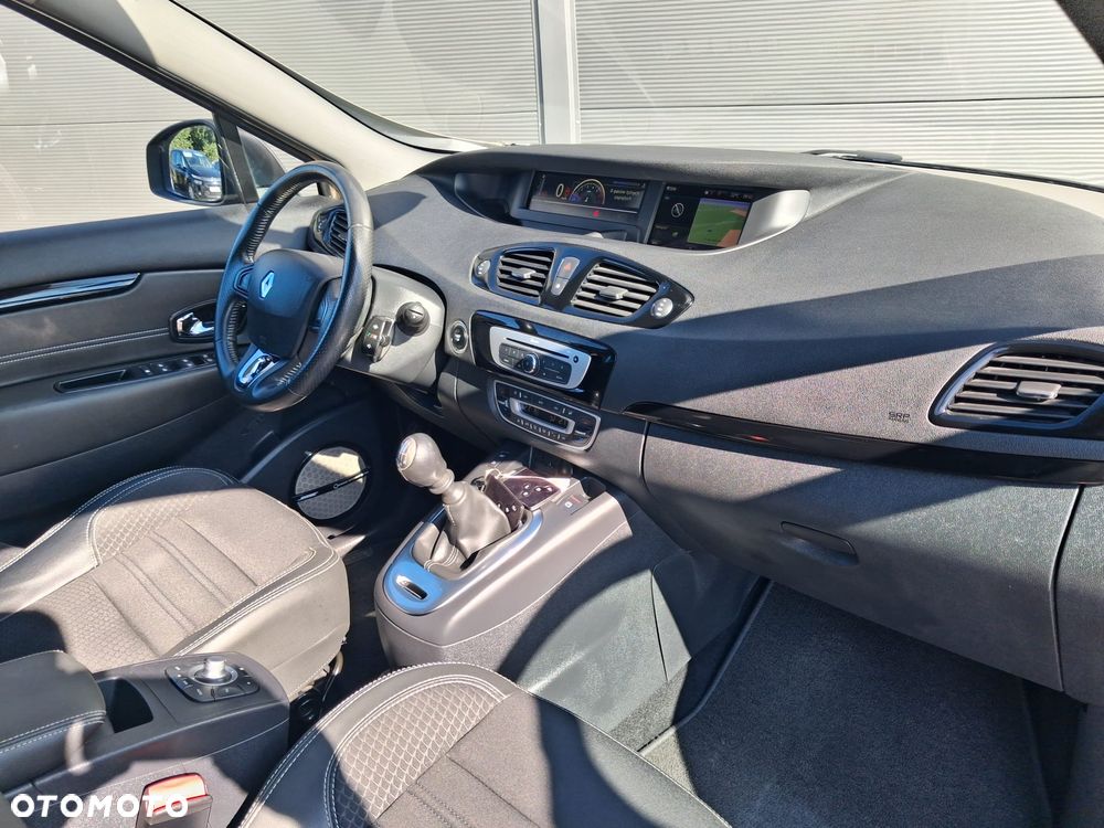 Renault Grand Scenic ENERGY TCe 130 BOSE EDITION - 33