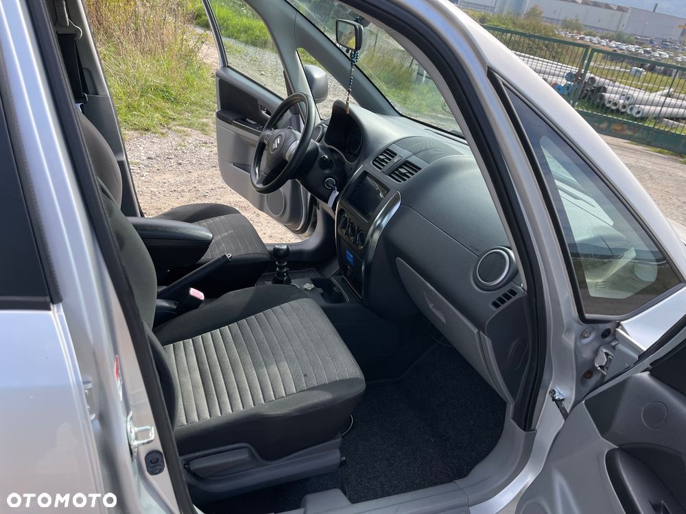 Suzuki SX4 - 14