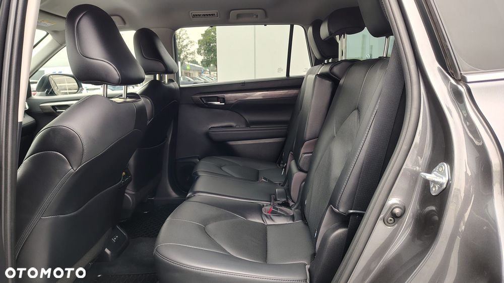 Toyota Highlander - 8