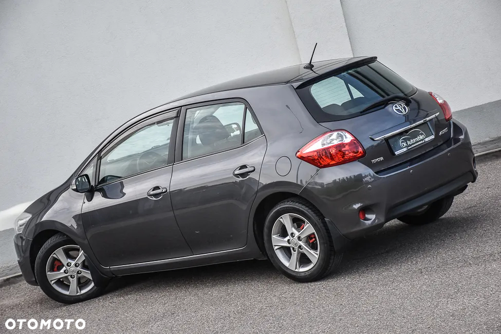Toyota Auris 2.0 D-4D Prestige - 10
