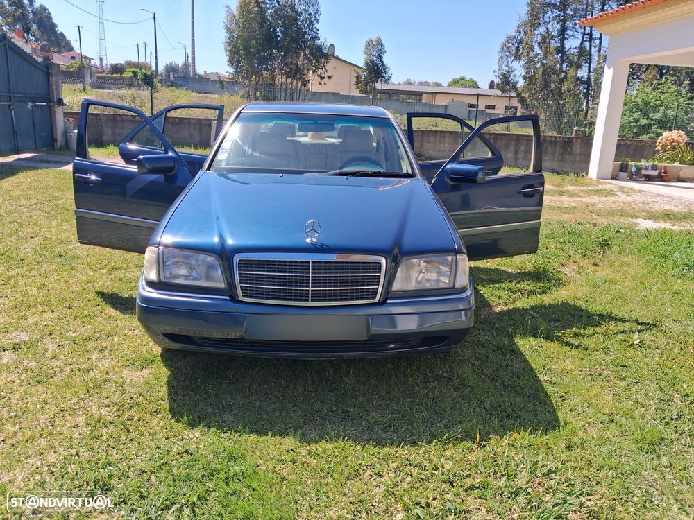 Mercedes-Benz C 180 Elegance - 2