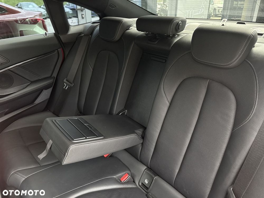 BMW Seria 2 220i - 18