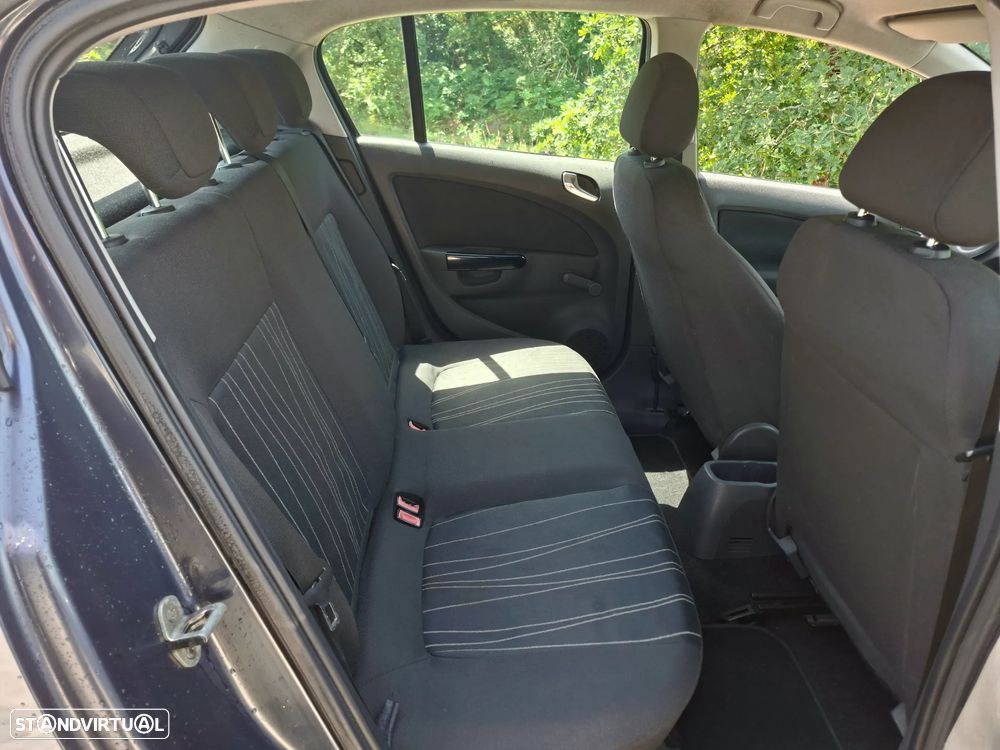 Opel Corsa 1.2 Cosmo - 10