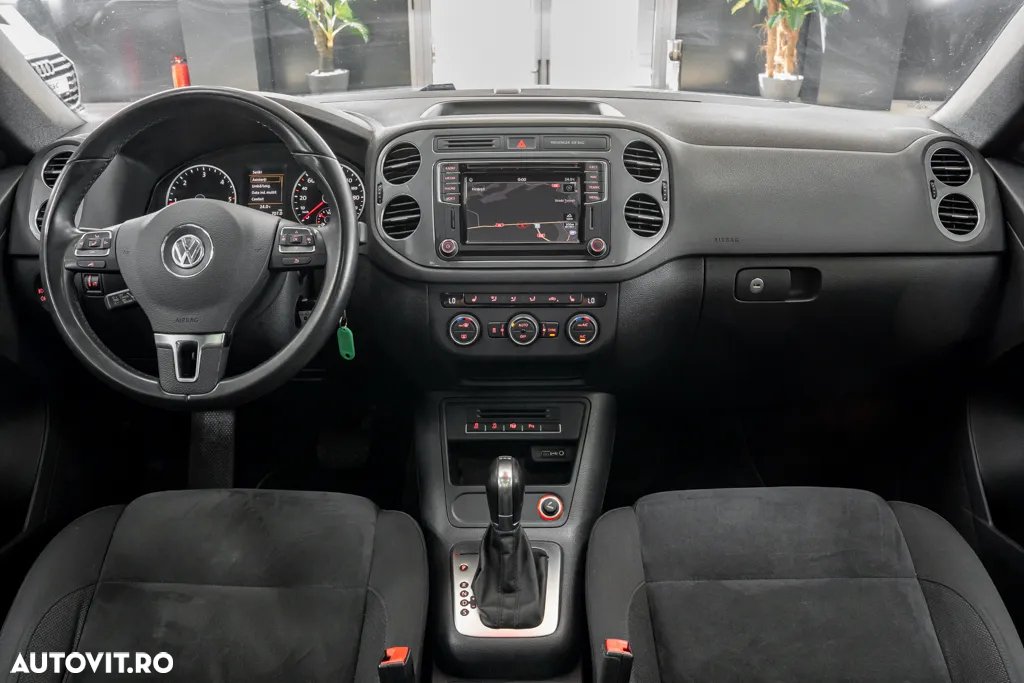 Volkswagen Tiguan 2.0 TDI SCR 4MOTION BlueMotion Technology DSG Sport & Style - 6