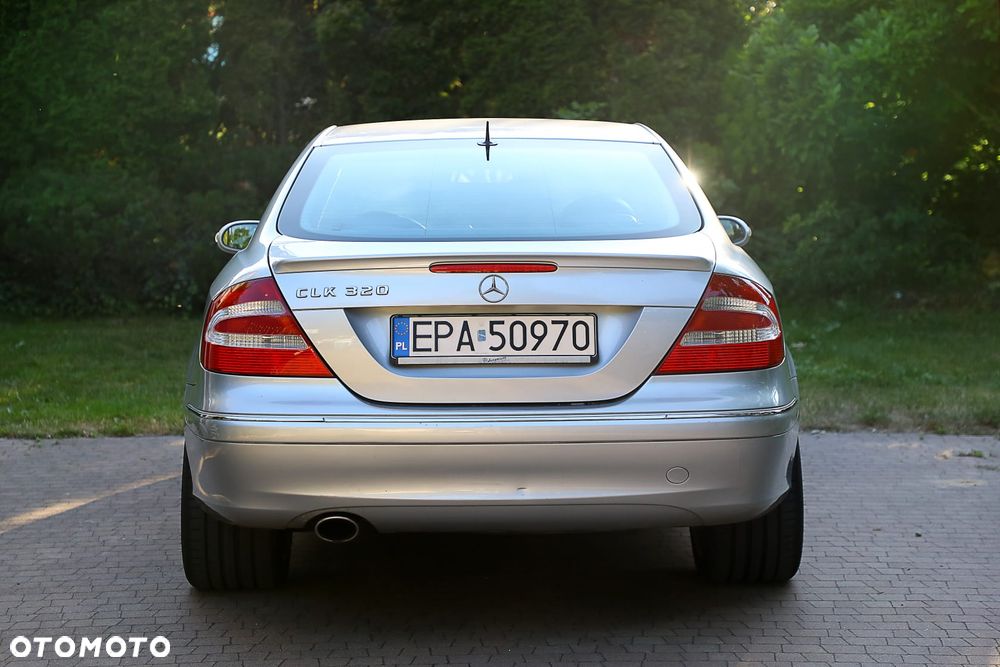 Mercedes-Benz CLK - 8