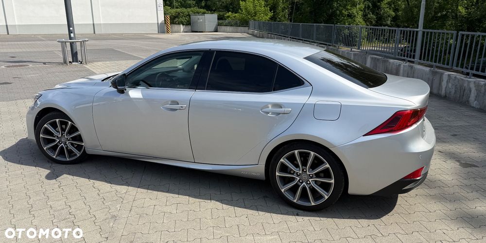 Lexus IS 300h Elegance EU6 - 8