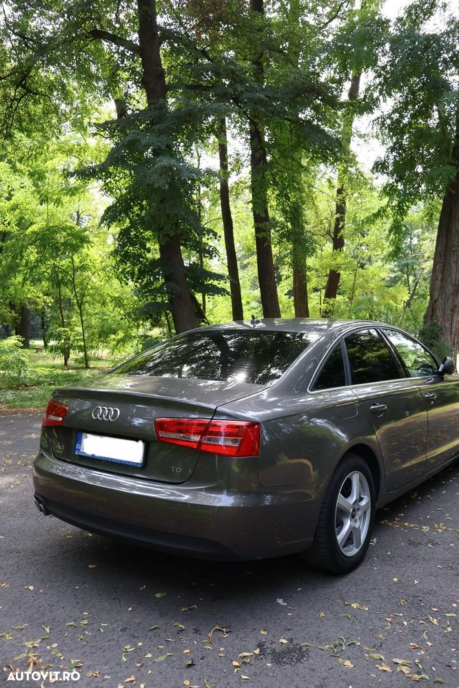 Audi A6 Avant 2.0 TDI Ultra S tronic - 2