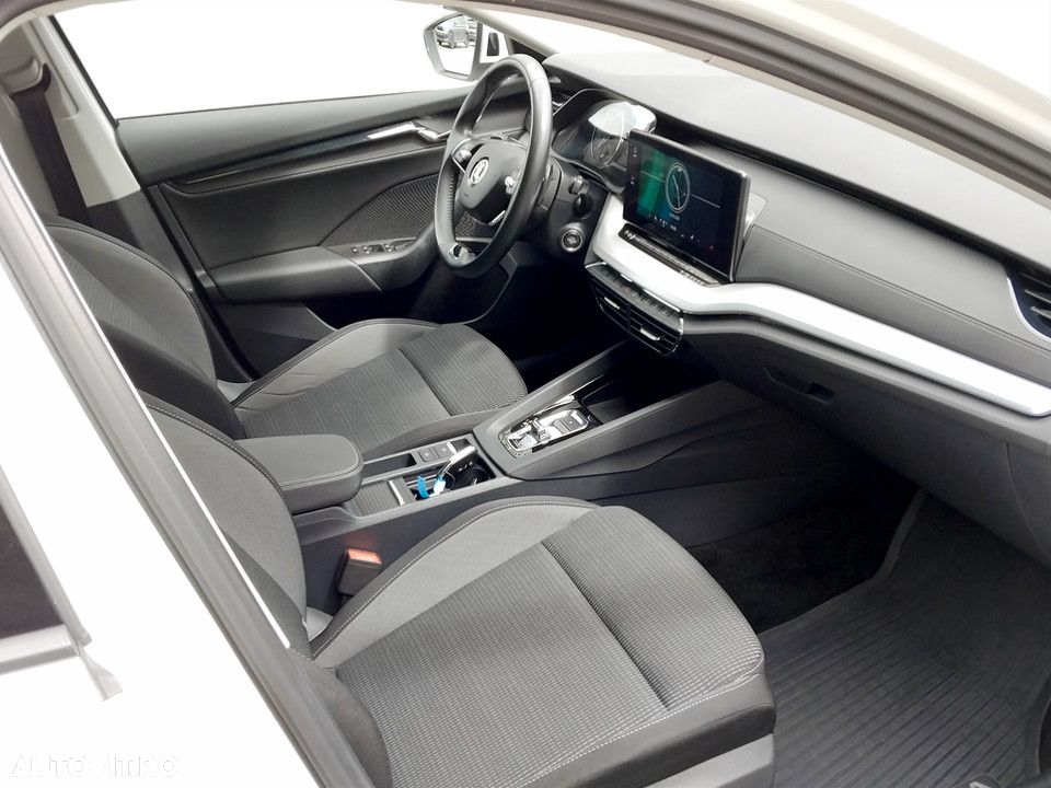 Skoda Octavia 2.0 TDI DSG Ambition - 23