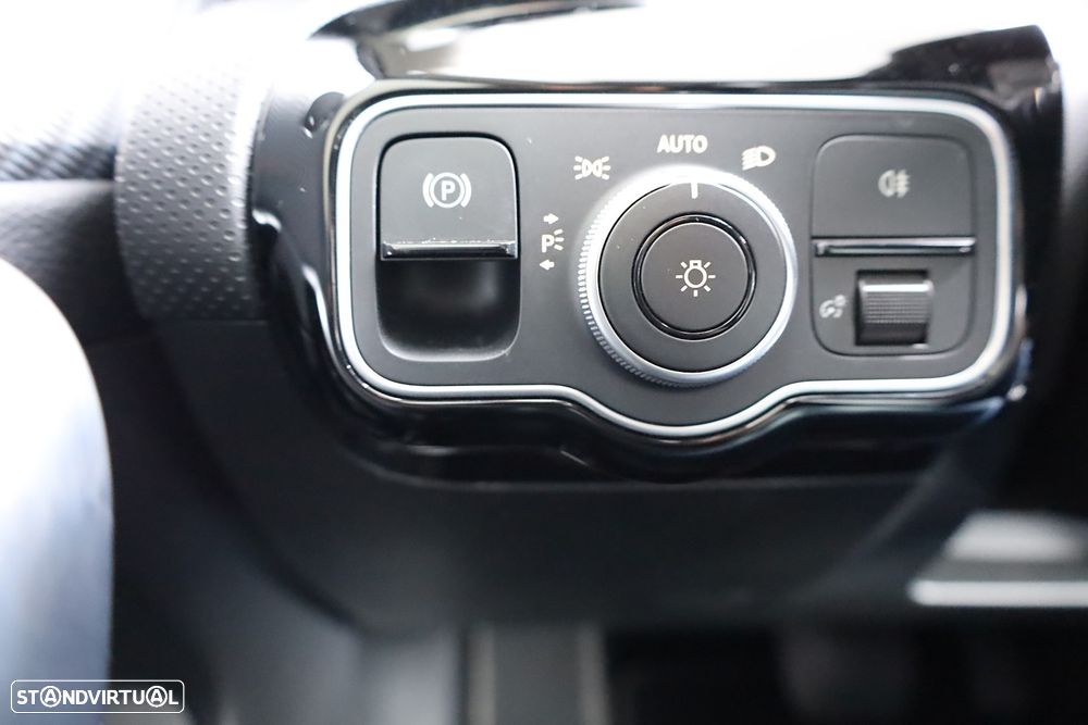 Mercedes-Benz A 200 Progressive Aut. - 34