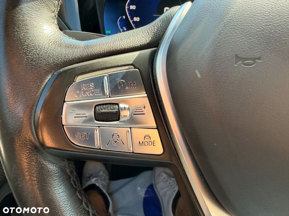 BMW Seria 3 - 18