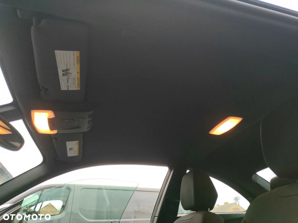 BMW Seria 2 218d Luxury Line - 13