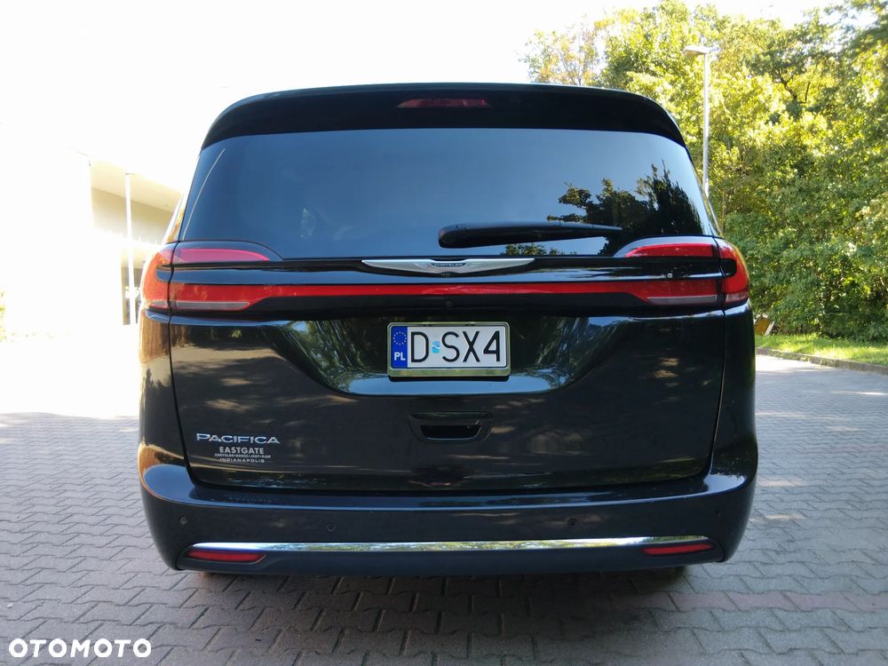 Chrysler Pacifica - 29