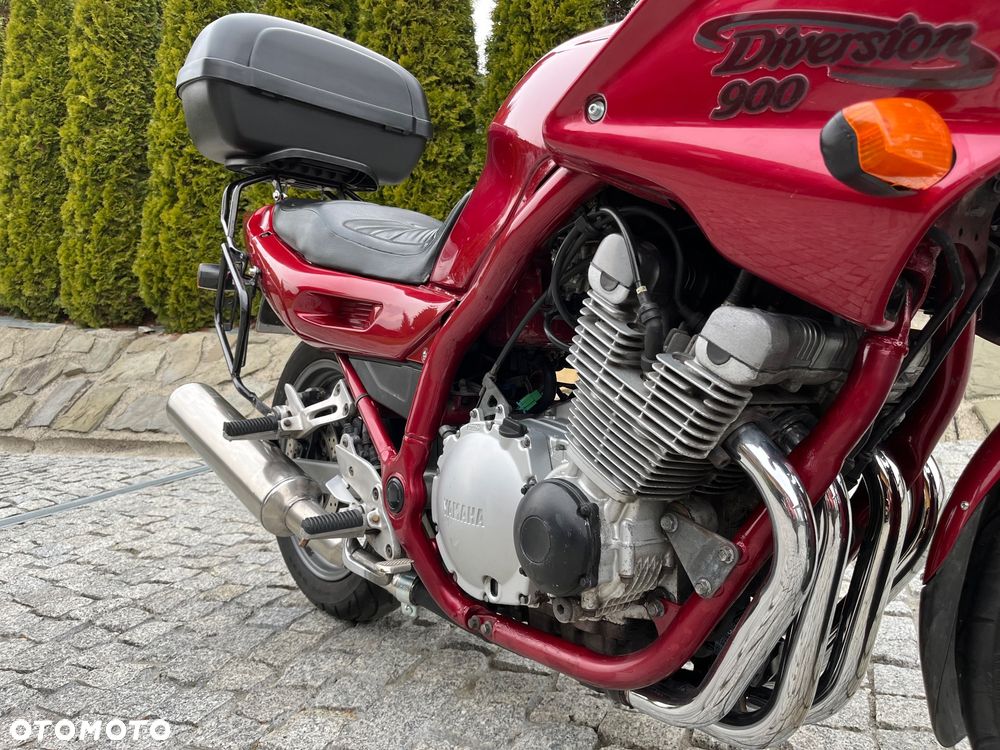 Yamaha XJ - 12