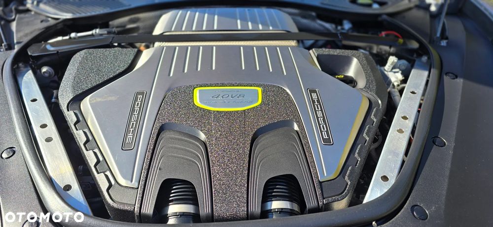 Porsche Panamera Turbo S - 27