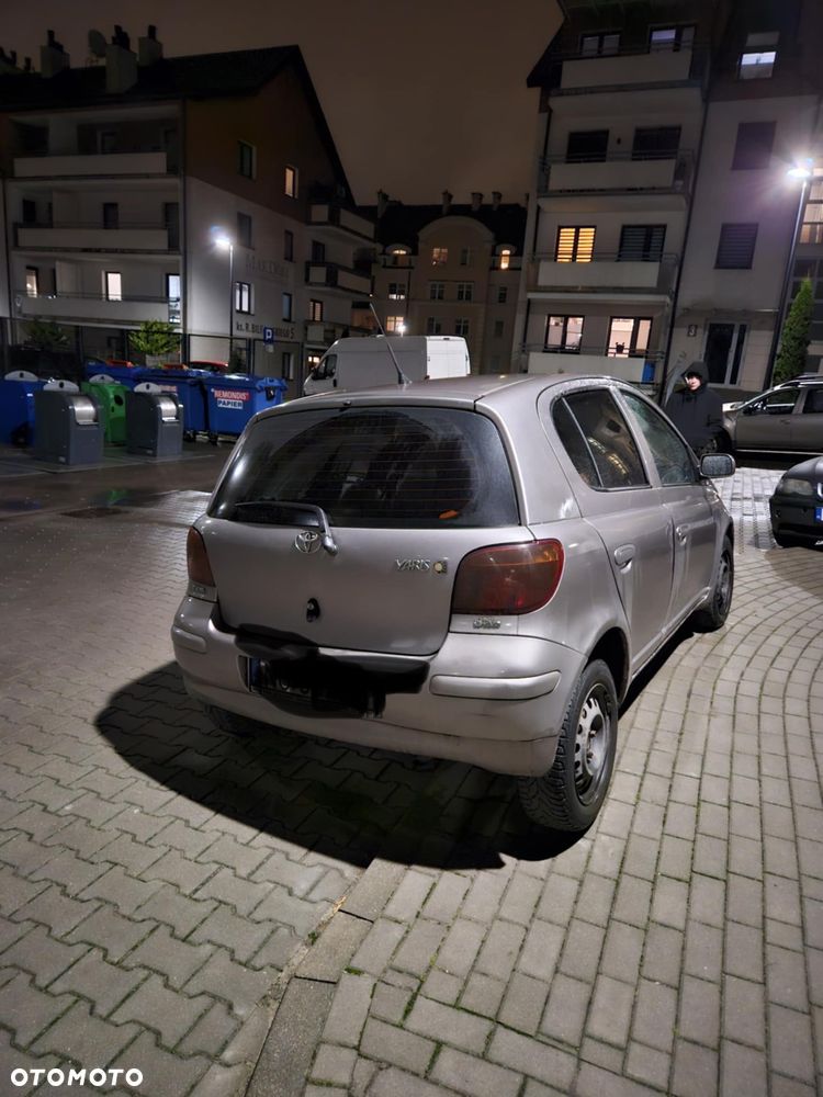Toyota Yaris - 2