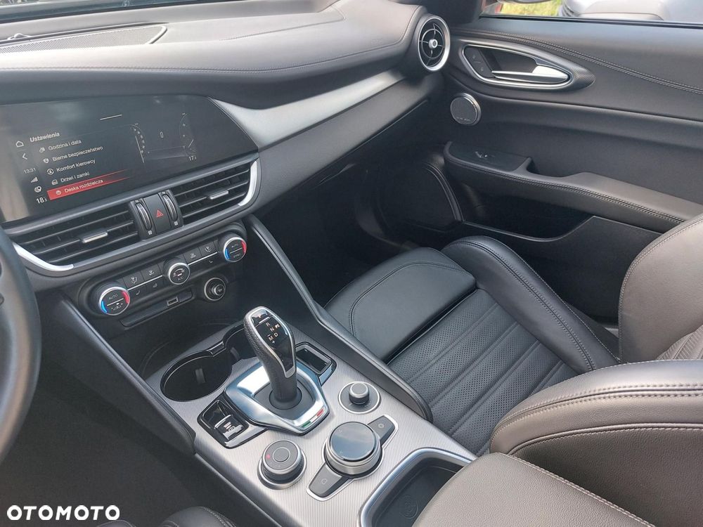 Alfa Romeo Giulia 2.0 Turbo Veloce Q4 - 19