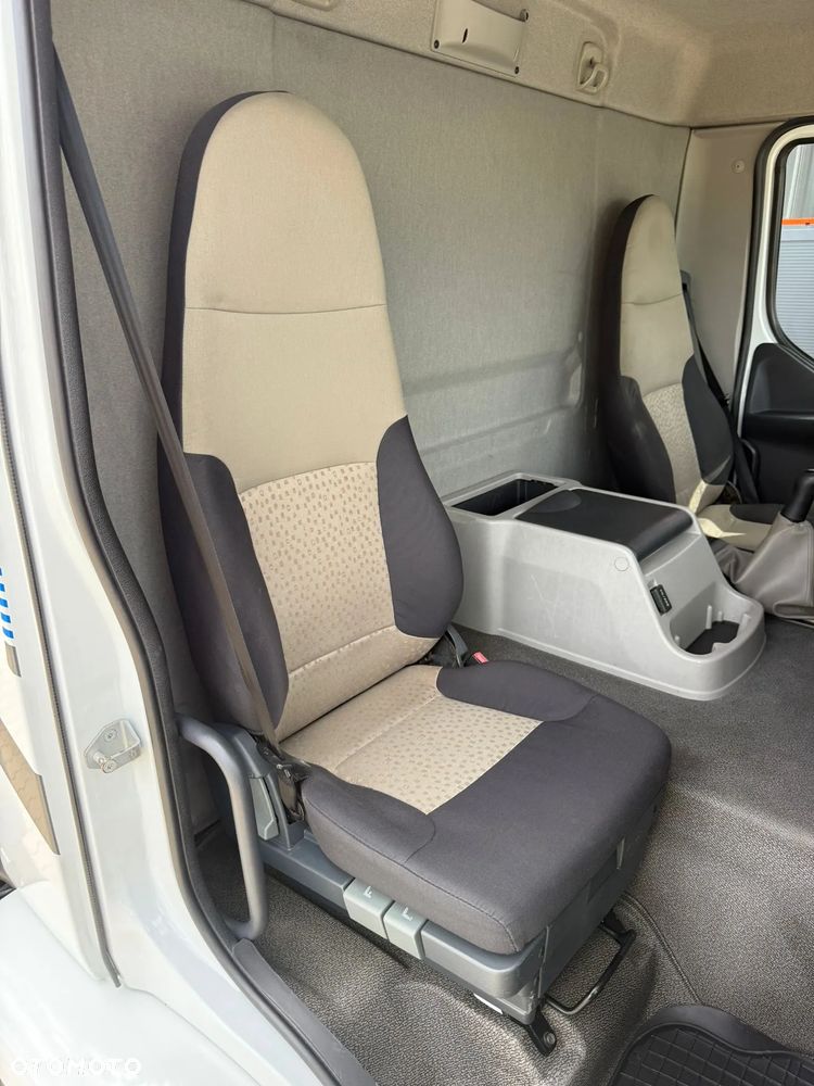 Renault Premium 270 DXI chłodnia multitemperatura // 18 Epal // E5 - 28