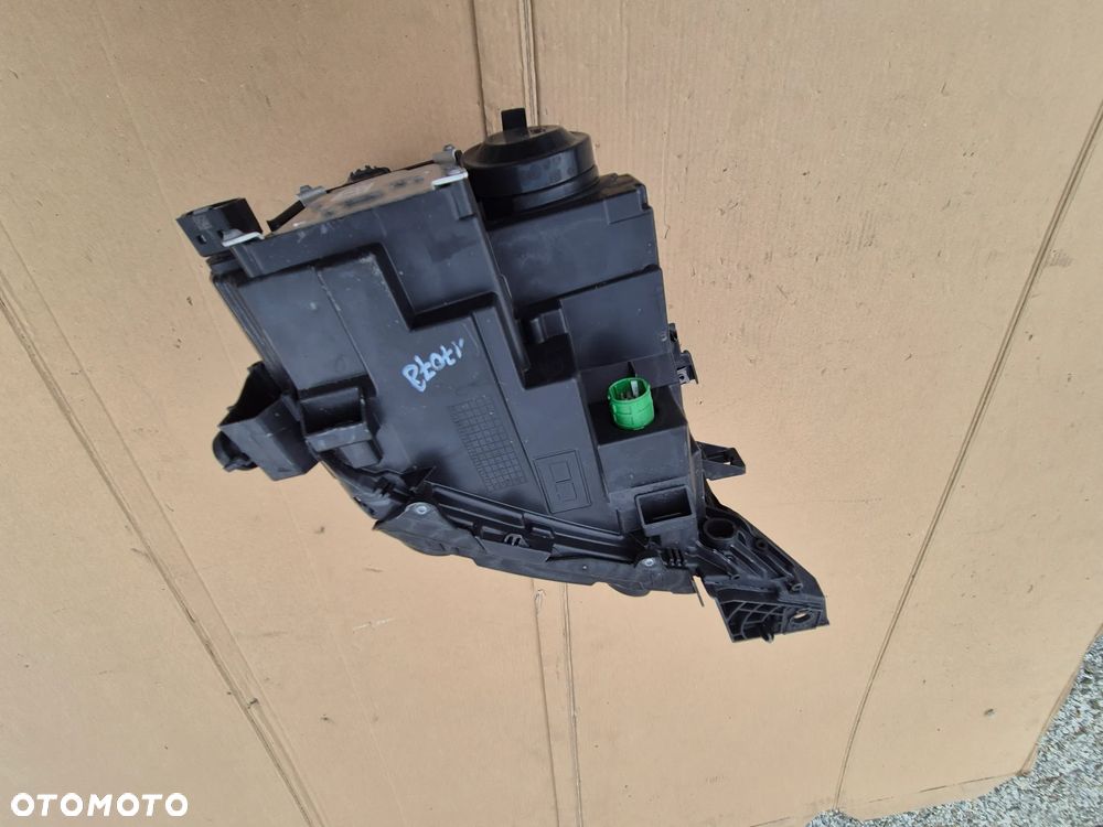 Fiat Grande Panda lewy reflektor.Valeo.Europa - 14