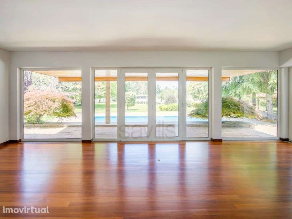 Moradia T5 com piscina e ténis - Vilar do Pinheiro - Grande imagem: 5/20