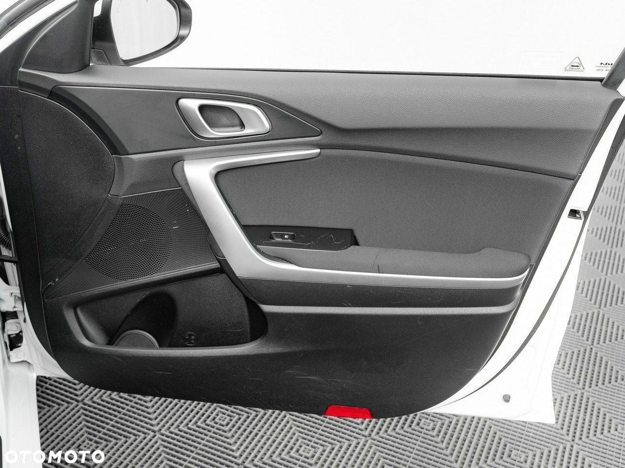 Kia Ceed 1.5 T-GDI M DCT - 32