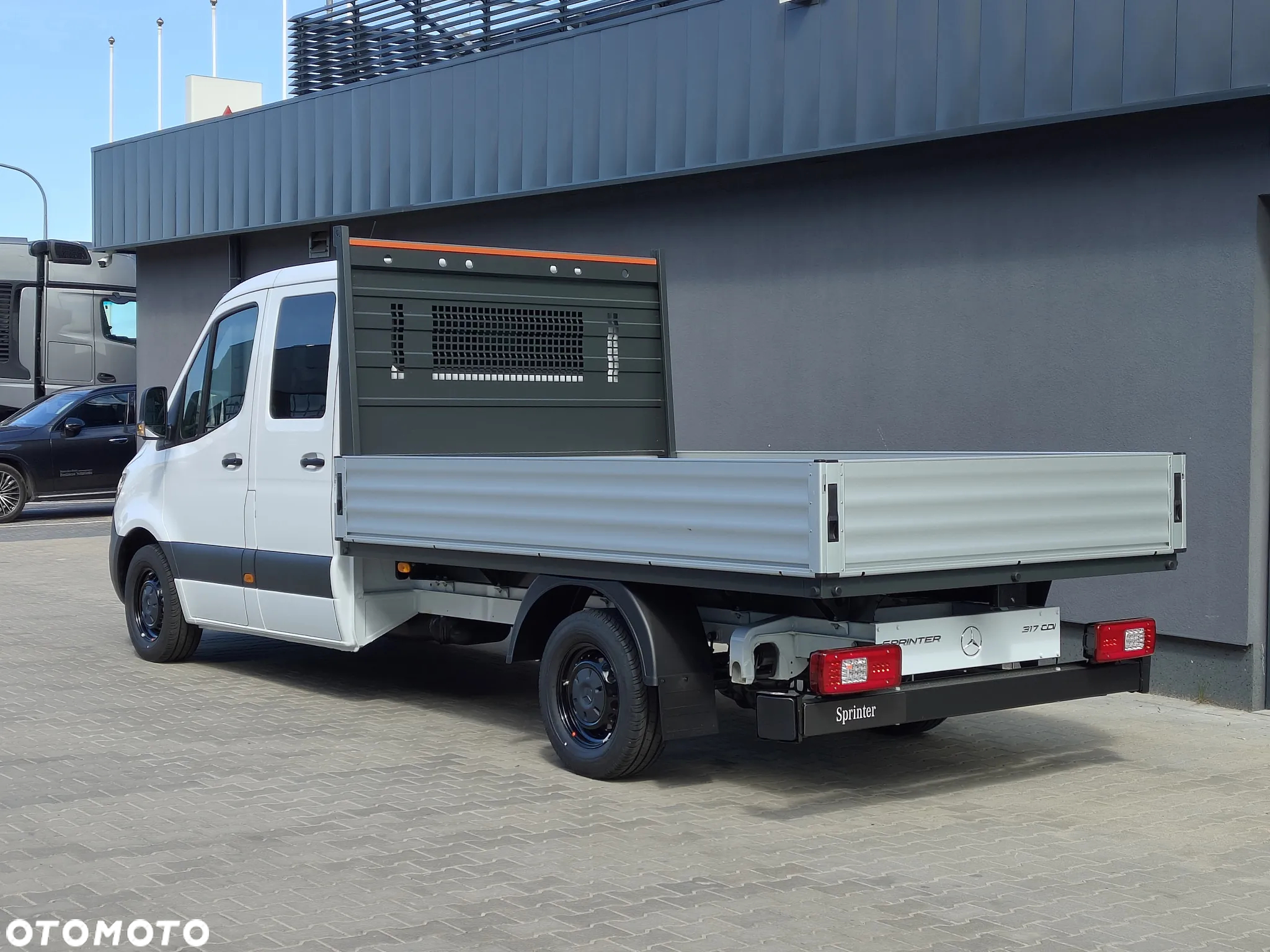 Mercedes-Benz Sprinter - 3