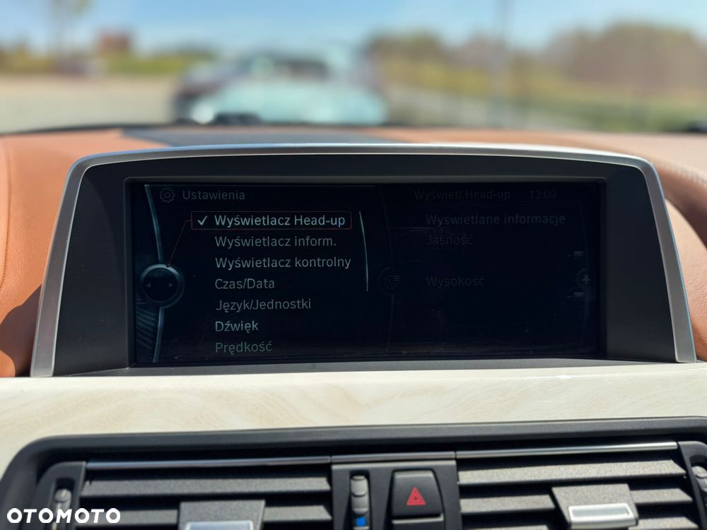 BMW Seria 6 650i xDrive - 7
