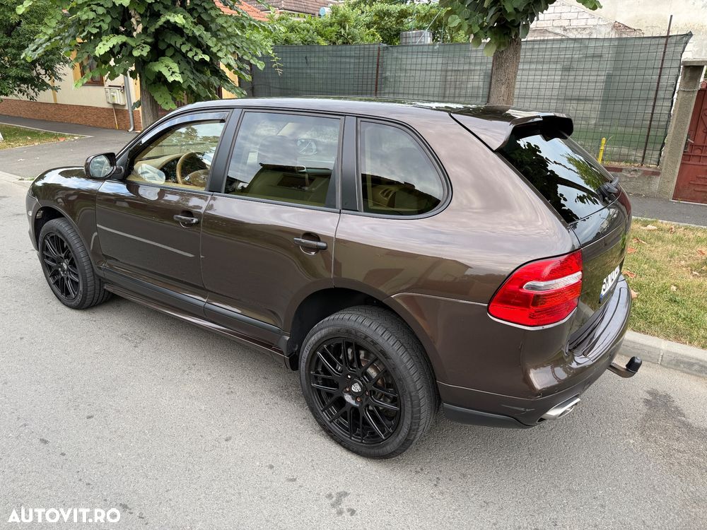 Porsche Cayenne 3.0 L V6 - 2