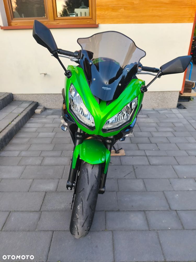 Kawasaki ER - 8