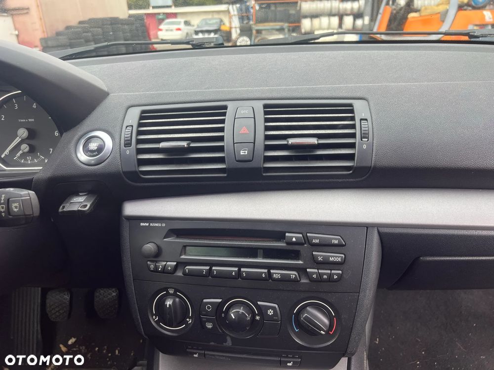 BMW E87 E81 E82 DESKA ROZDZIELCZA KONSOLA - 1