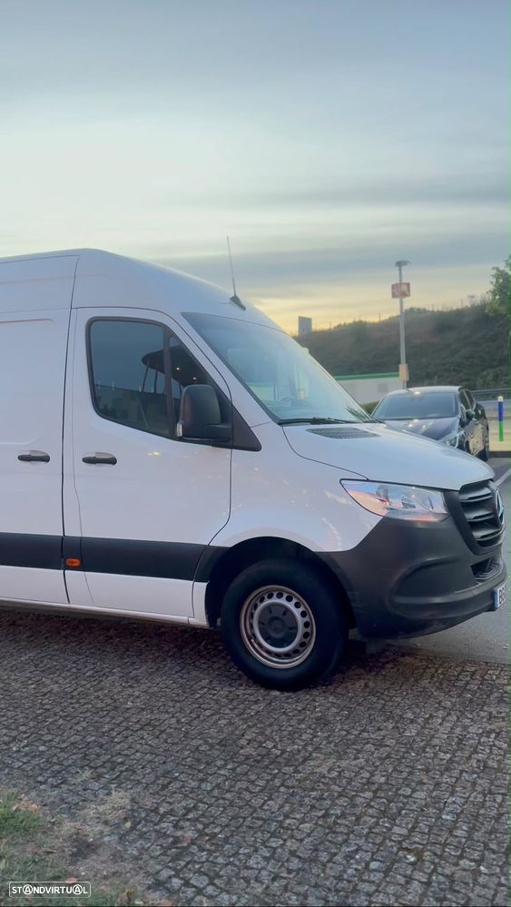 Mercedes-Benz Sprinter - 16